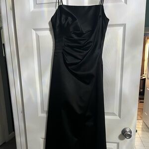 Cache black satin strapless rushed at waste floor length dress